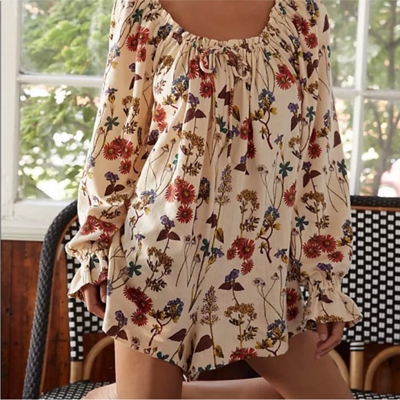 Anthropologie Dresses & Skirts - NWT Anthropologie Ivory Floral Puff-Sleeved Romper Size small